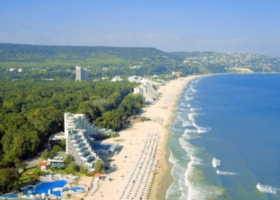 Cu ce ne vrăjesc bulgarii să ne cheltuim banii la ei în ţară